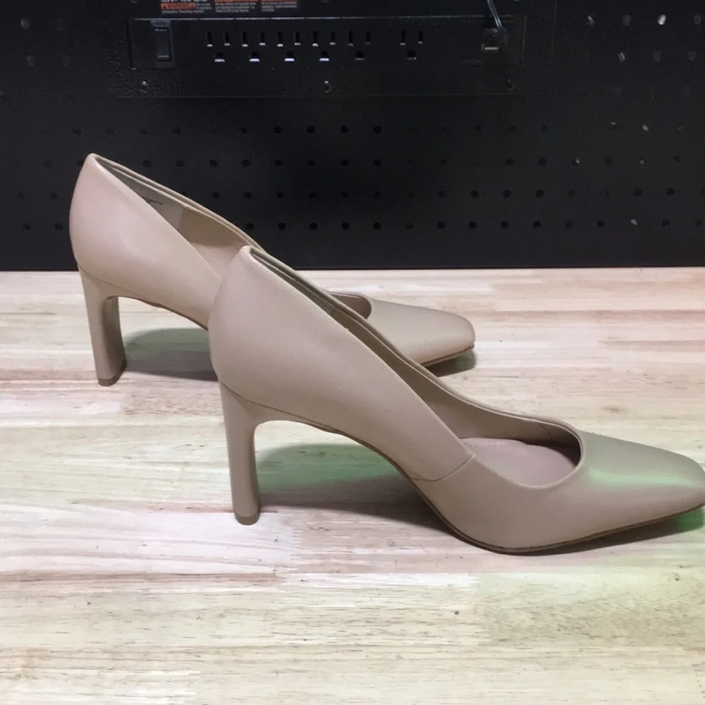 Alfani Classic Beige Block Heel Pumps - Women's Dress‎ Shoes
